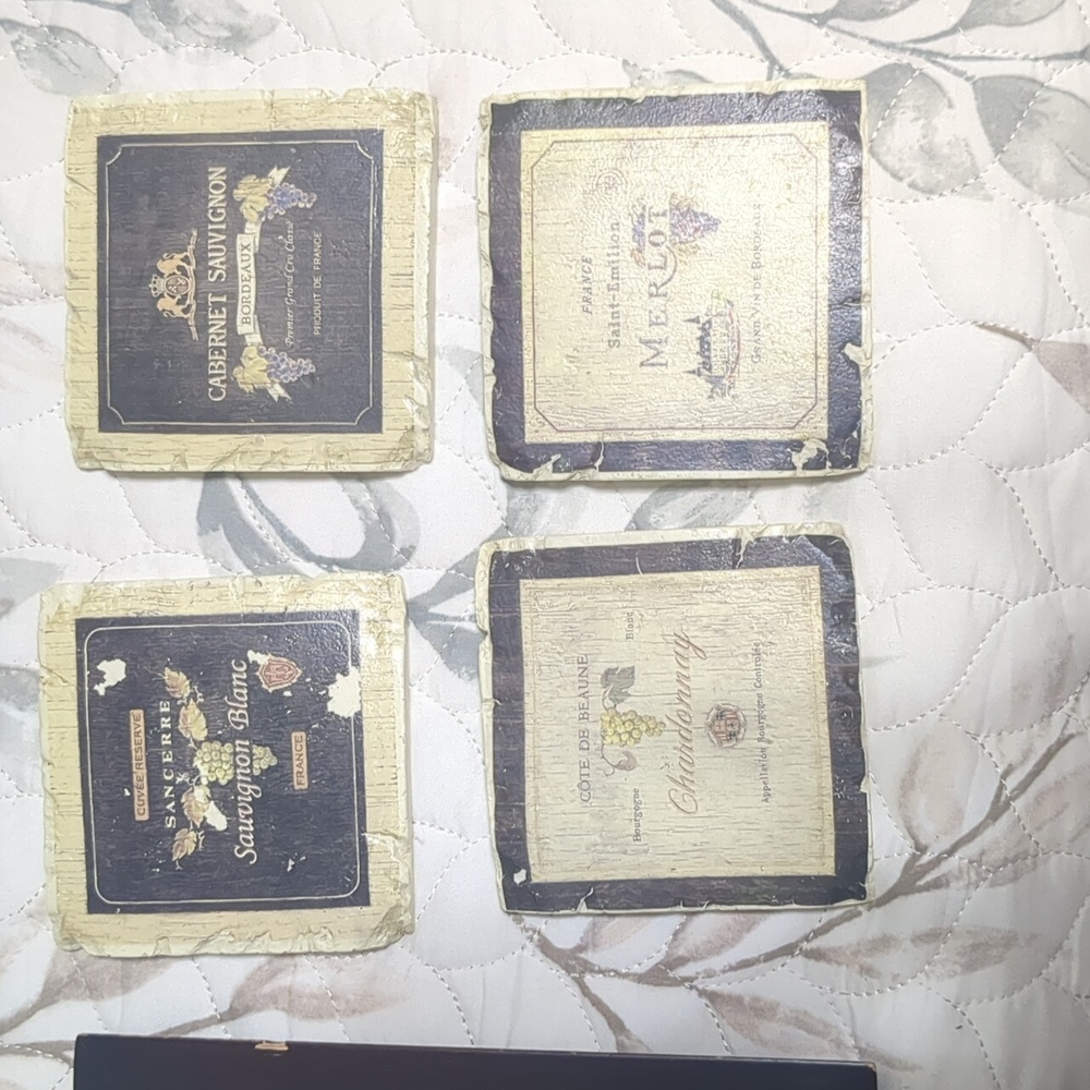 Wine decor bundle - Picture 4 of 10